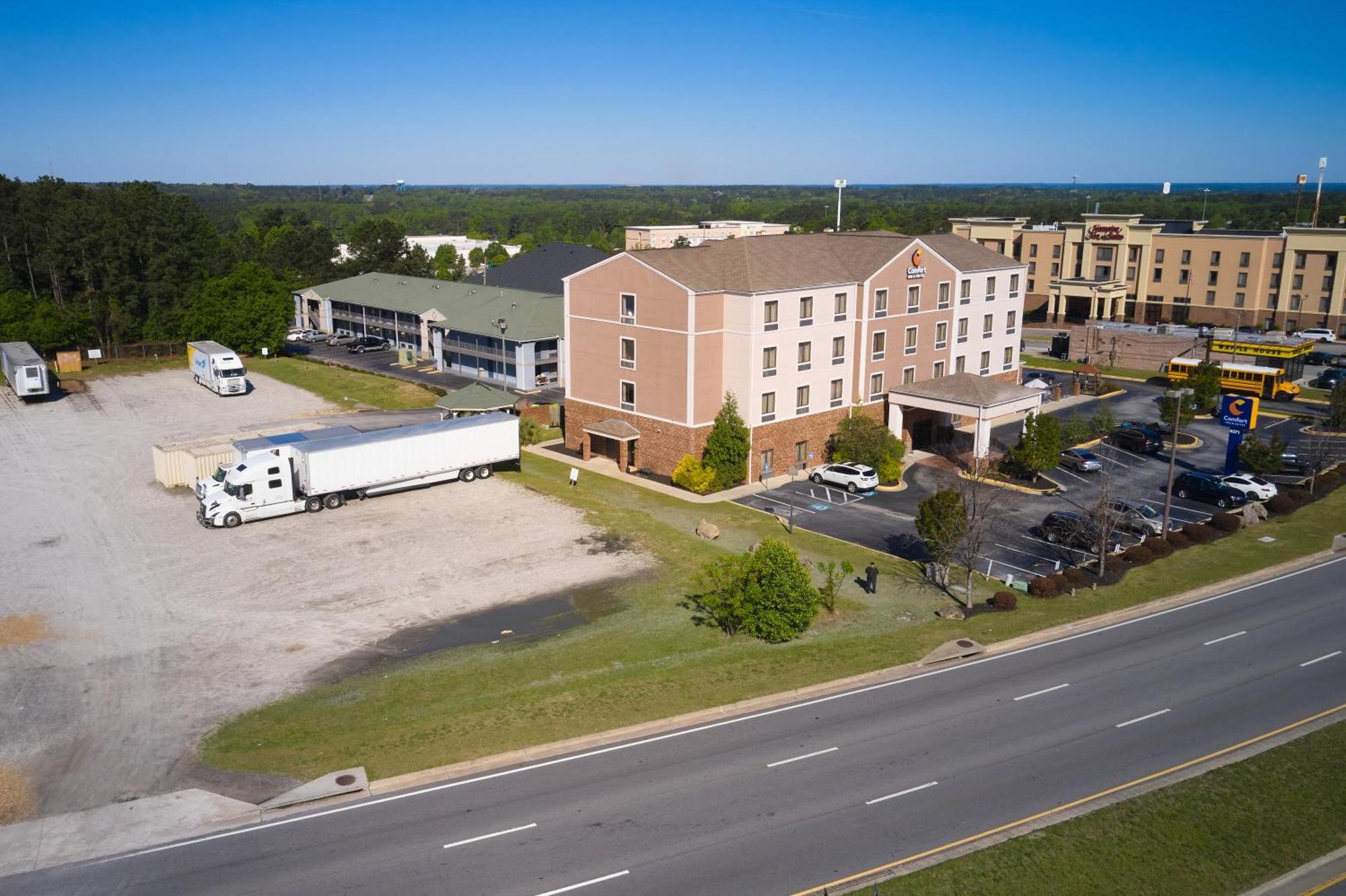 Comfort Inn & Suites Augusta West Near Fort Eisenhower Exterior photo